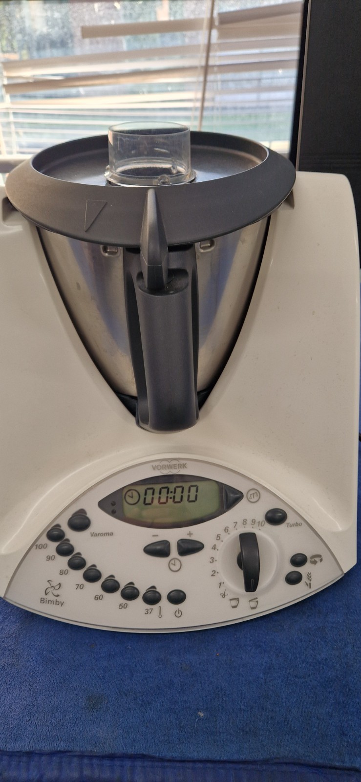 Vorwerk Bimby robot da cucina bianco/argento con display LCD e boccale inox