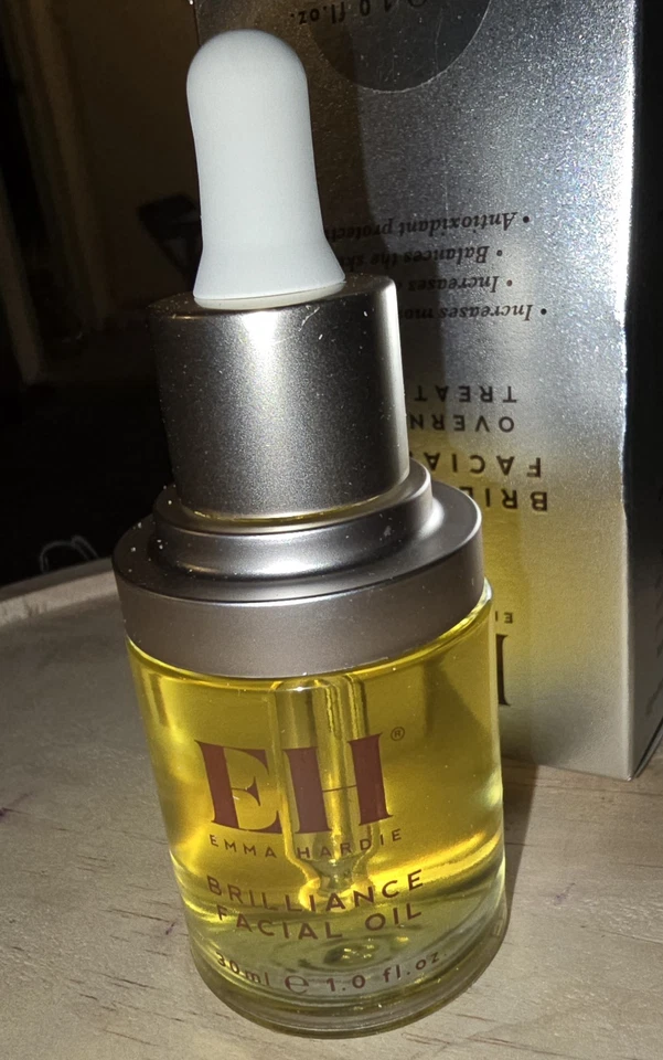 Aceite facial Emma Hardie EH Brilliance tratamiento nocturno 1,0 oz/30 ml Foto 2 de 4