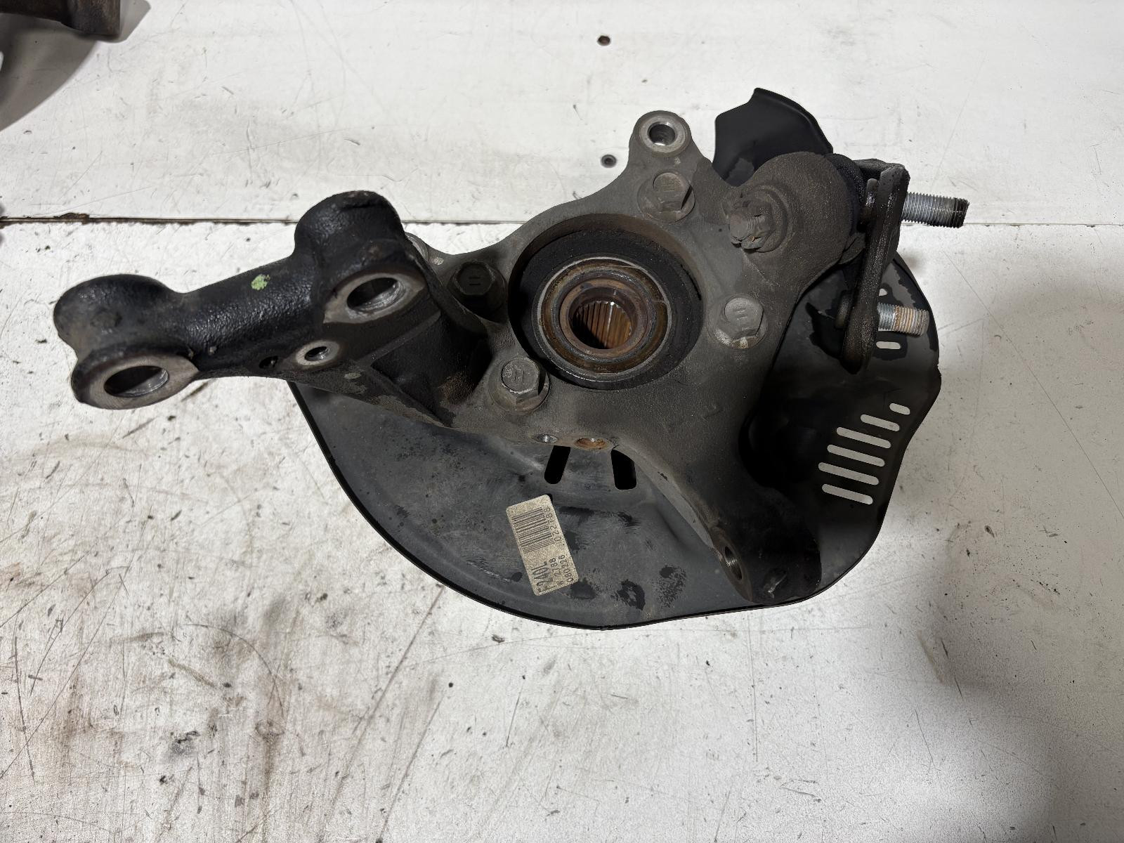 Toyota Corolla Left Front Hub Assembly ZRE152 03/2007-12/2013 - thumbnail 4