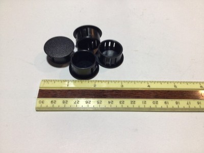 NYLON LOCKING PANEL PLUG FITS 1 in hole 25 mil (48 pcs)