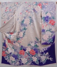 6121T11z1070 Vintage Japanese Kimono Silk FURISODE Peony Light gray