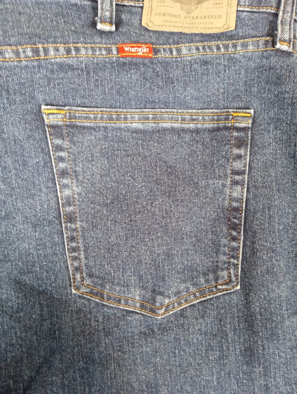 Wrangler Men's Premium Regular Fit Blue Jeans Size 46X30 Medium Wash image 8
