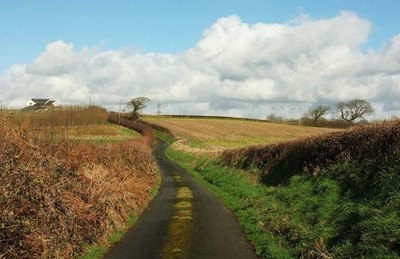 Foto 6x4 Spur nähert sich würdiger Farm klatschbereit Die Spur von Meethe bis c2017