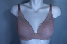 Chantelle Group 16MNA Underwire Lightly Lined Plunge Bra Size 34DD pink