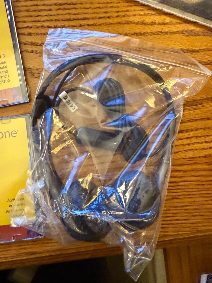 Rosetta Stone German Deutsch Version 3,  PC Discs - Image 4 of 4