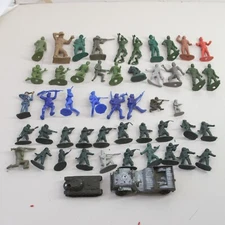 Vintage Plastic Army Men Civil War Men Lot of 48 Metal Jeep and Plastic Tank