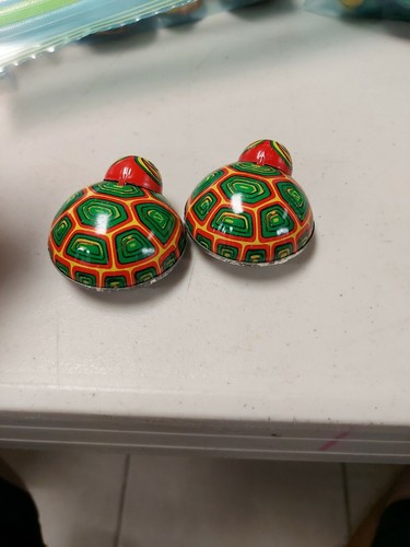 Pair of Vintage Koyo Litho Tin Turtle Friction Toy Made in Japan Great Condition - Picture 5 of 6