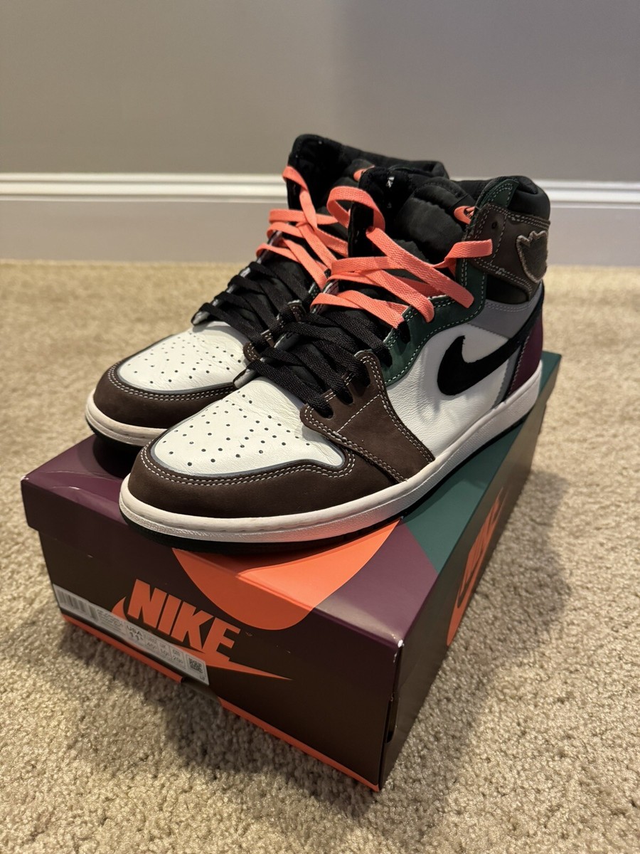 jordan 1 mocha in hand