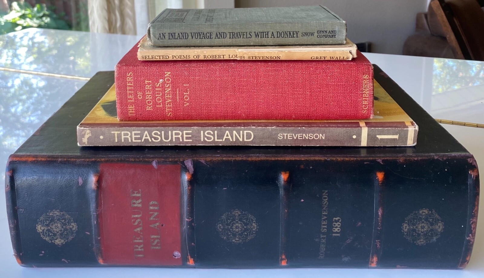 Robert Louis Stevenson : TREASURE ISLAND - POEMS - LETTERS - Faux Book Box 15" +