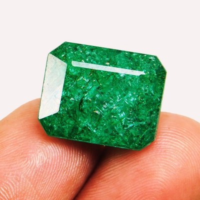 Stunning 26.80 Ct Natural Colombian Green Emerald - ''Certified'' Loose Gemstone