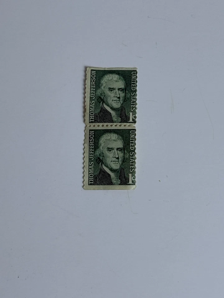 1941 Thomas Jefferson 1 Cent Stamp Green Color - Original gum, Unhinged, Unused - Image 4 of 4