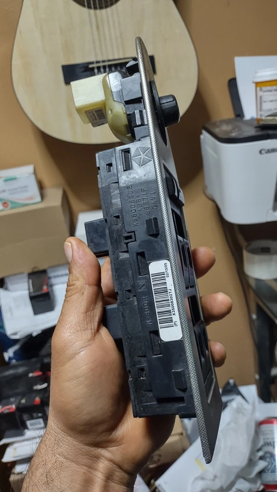 Dodge Magnum Jeep Grand Cherokee 2005-2008 interruptor de ventana eléctrica maestro izquierdo OEM Foto 2 de 4