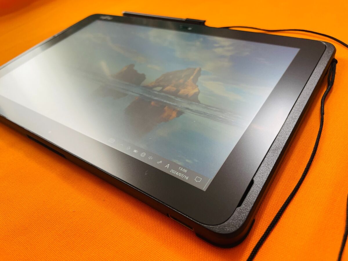 Fujitsu ARROWS Q508/SE Waterproof Tablet PC Memory4GB Fujitsu ARROWS Q508/SE Waterproof Tablet PC Memory4GB