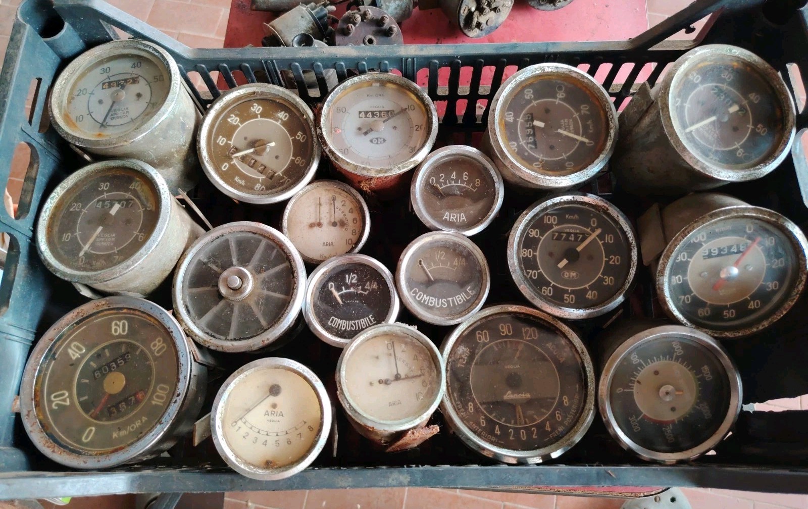 Lotto 18 Strumenti Contachilometri Autocarri D'epoca OM Lancia Fiat