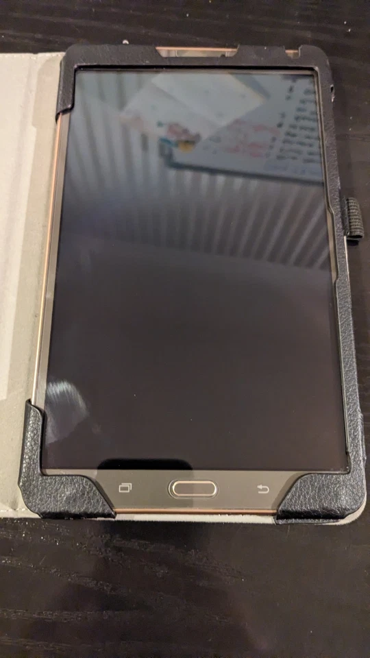 Samsung Galaxy Tab S 8.4 SM-T700 White Wi-Fi Android Tablet Grade B, photo 3 of 3