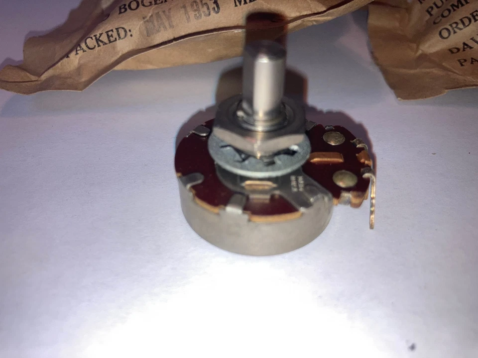 Potenciómetro IBM / BOGEN 500k DE COLECCIÓN NOS Clarostat Foto 3 de 4