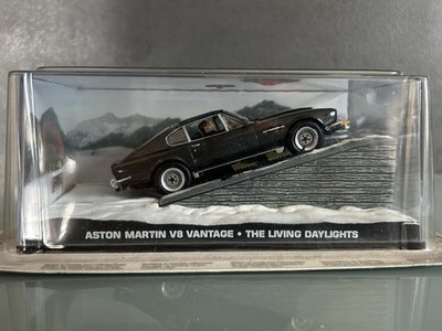   James Bond Modellauto  Aston Martin V8 Vantage - Hauch des Todes - OVP