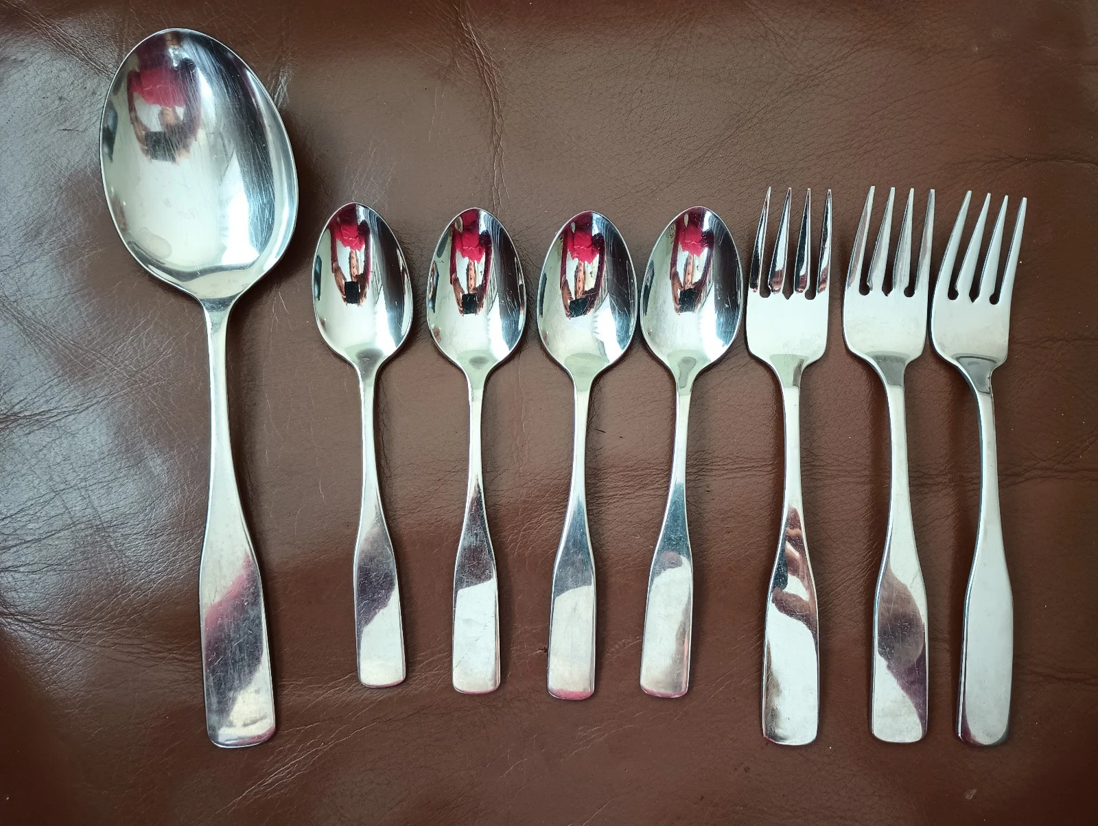 ONEIDA COMMUNITY CIMARRON STAINLESS TEASPOONS SALAD FORKS CASSEROLE SPOON LOT 8P