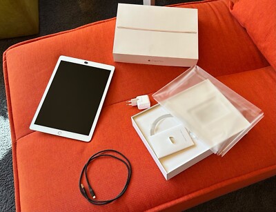 Apple iPad Pro 1. Gen. 128gb Wifi 12,9  Gold - mit OVP aus 1. Hand