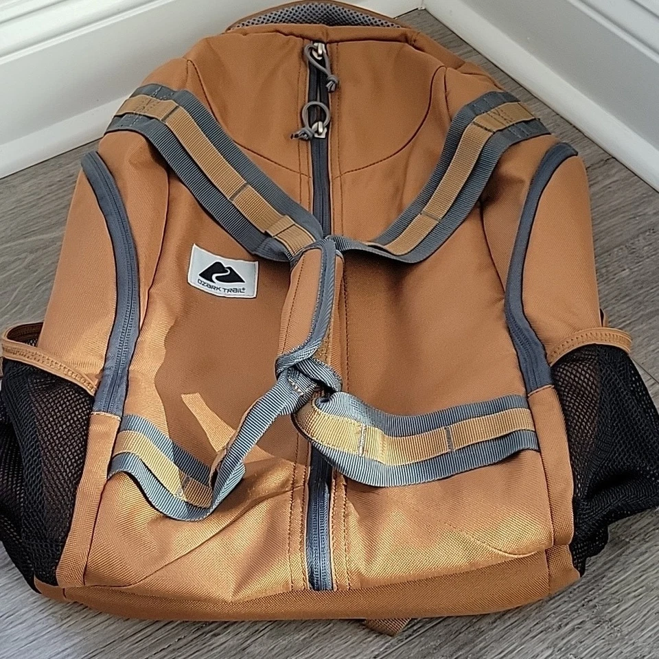 Ozark Trail Brown Back Pack Convertible Duffel Bag Lightweight Durable - Image 3 of 4