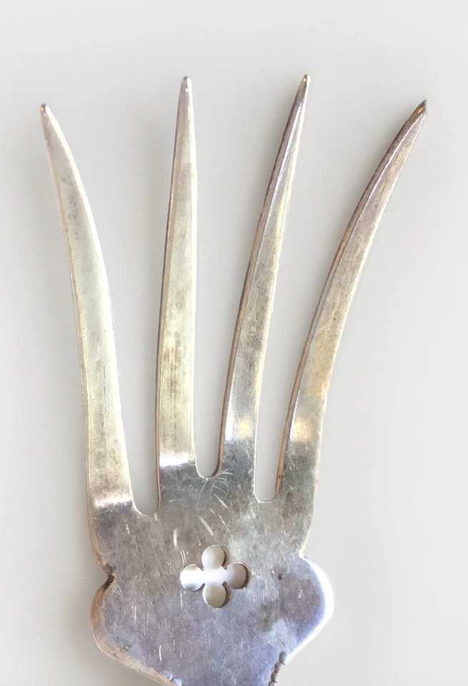 Tenedor para servir carne fría SHREVE & Co/GORHAM patrón rosa plata esterlina pequeño “M” Foto 2 de 4