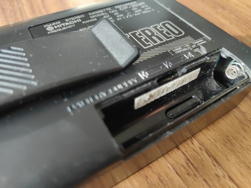 RETRO HITACHI CP-203R CASSETTE PLAYER PLEASE SEE DESCRIPTION. - Picture 8 of 12