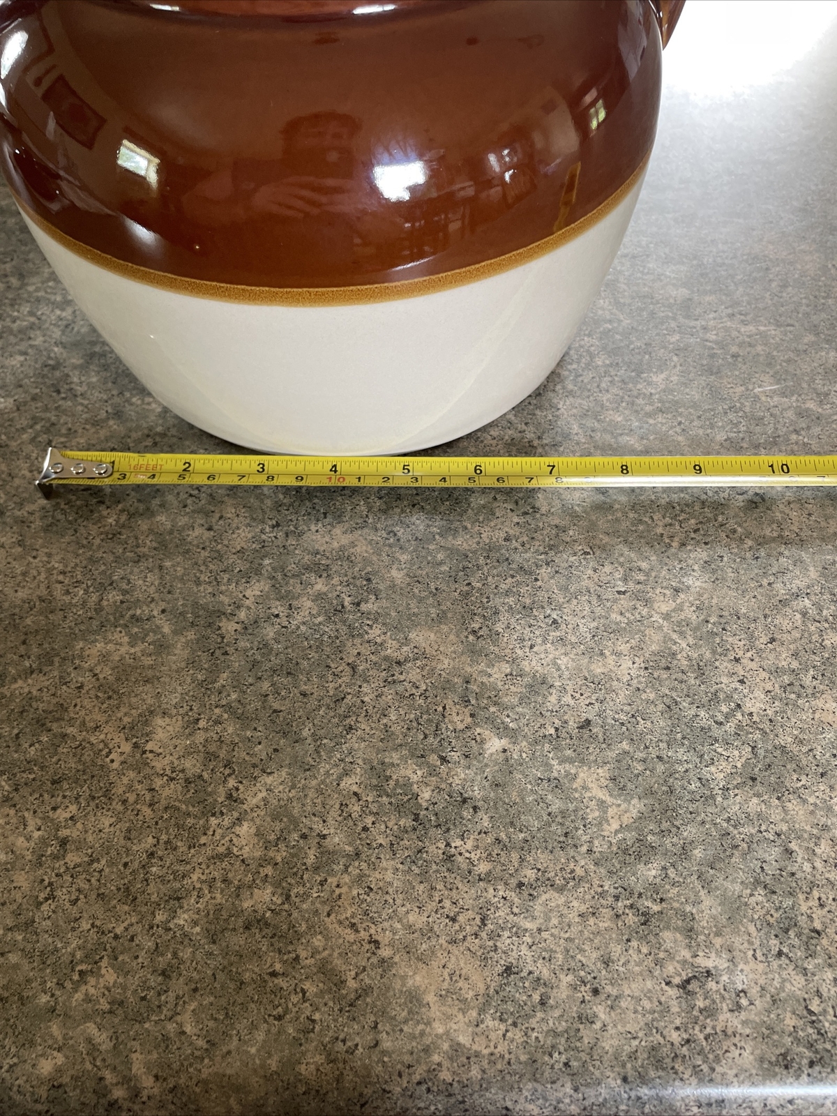 R&M International Traditional Style Ceramic Bean Pot w/ Lid 4.5 Quart (Open Box)