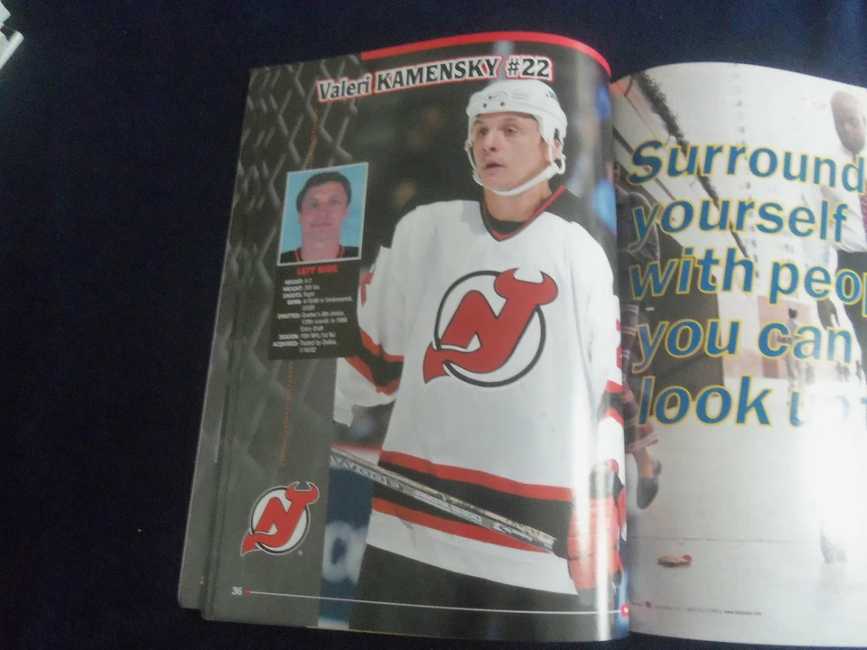 2001-2002 NEW JERSEY DEVILS YEARBOOK - ST 7138 - Image 3 of 4
