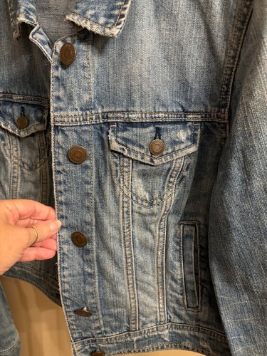 American Eagle Blue Jean Jacket Women's Large Distressed Denim Pockets Buttons - Picture 4 of 6