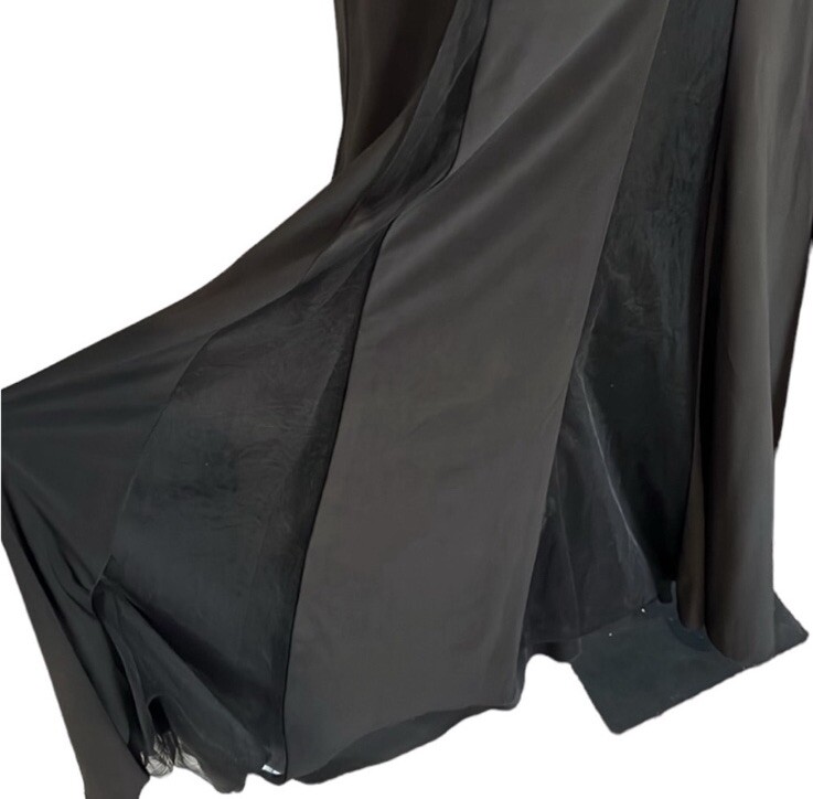 Size 0 NWOT Mac Duggal 11311 Jersey One Shoulder Illusion Cut Out