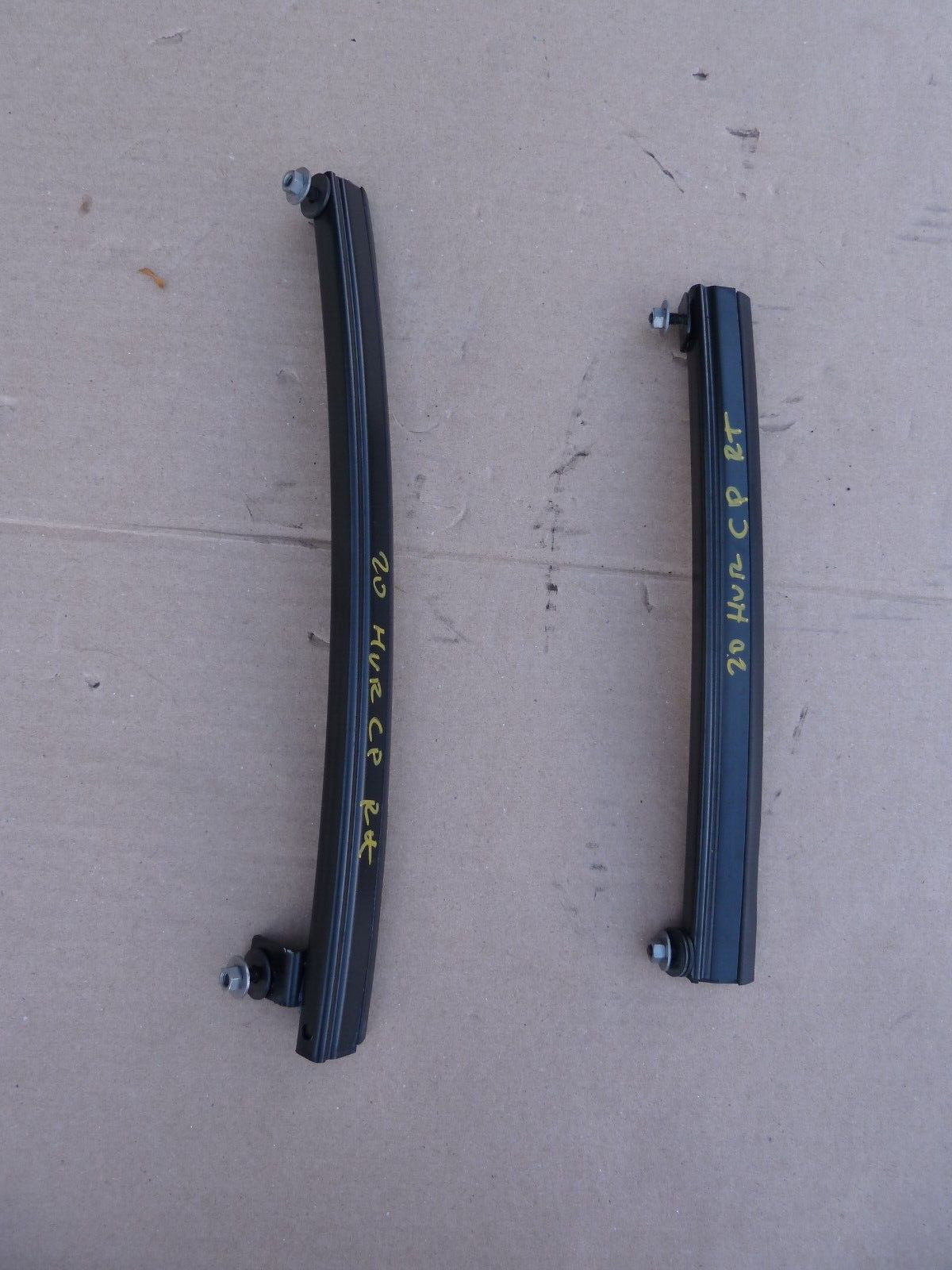 Lamborghini Huracan EVO Passengers Right Door Window Glass Guide Rail Track OEM