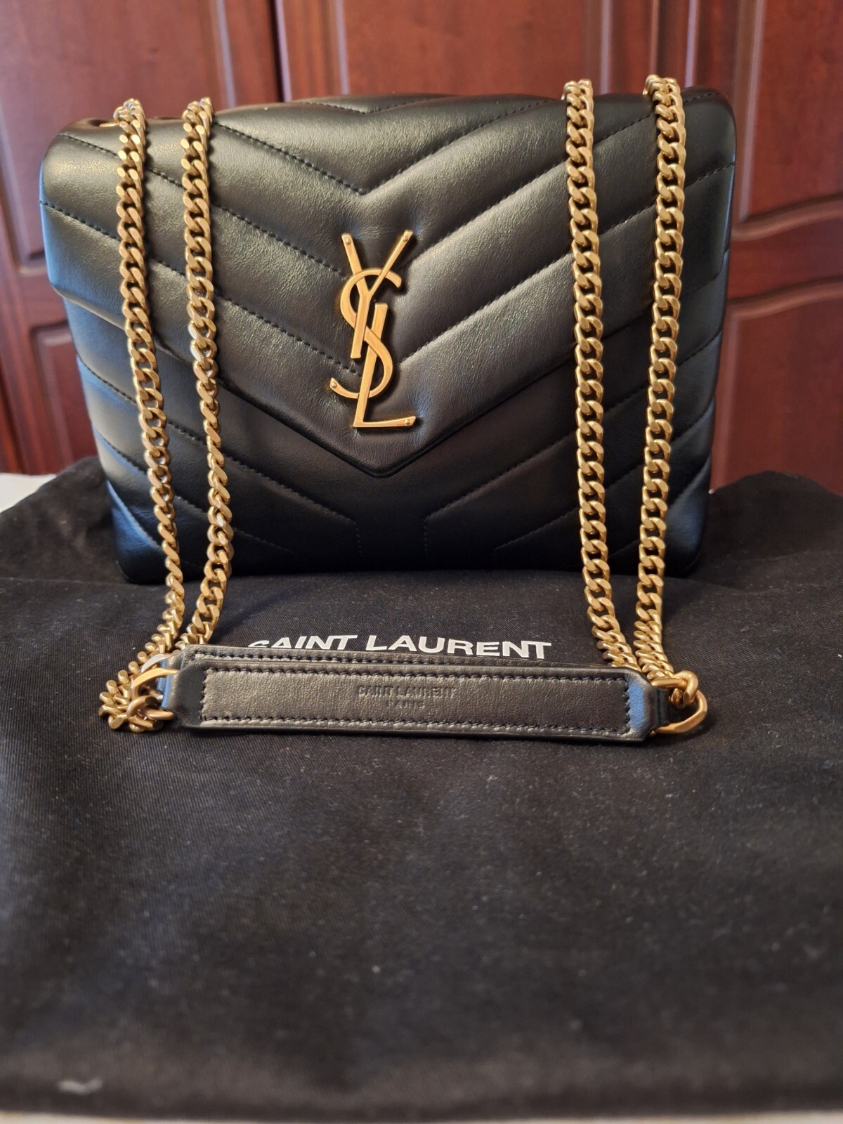 Saint Laurent LOULOU piccolo in pelle trapuntata Nero.