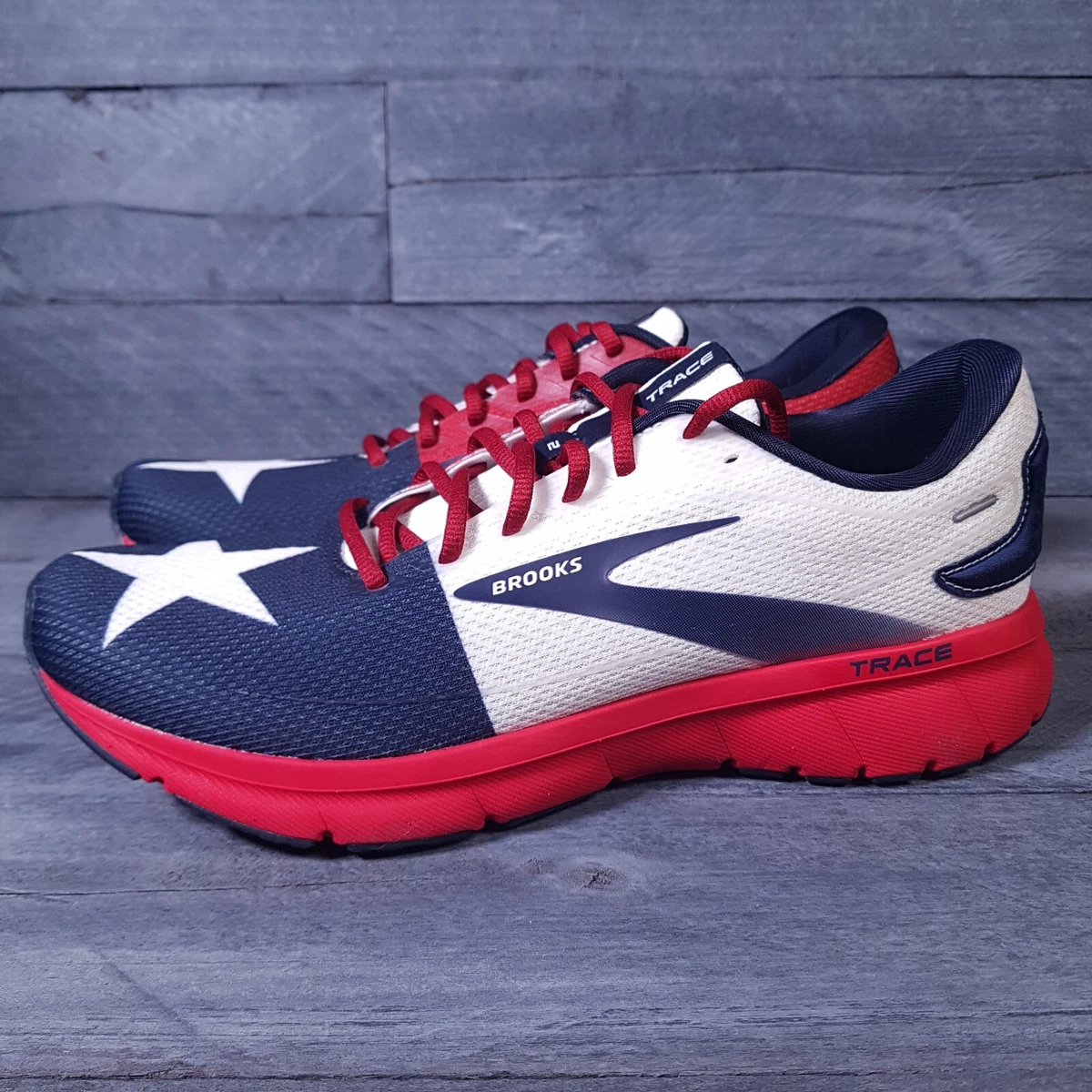 BROOKS Trace 2 Running Shoes Mens Size 10.5 Texas Flag Red White Blue
