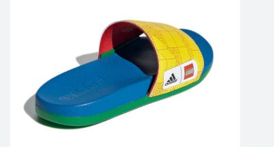 adidas Adilette Comfort x LEGO Kids Slides Size 4 New