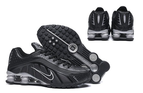Scarpe nike shox R4 dal 36 al 46 tutti modelli - Foto 15 di 17
