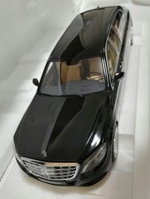 AUTOart 1/18 Mercedes Benz S600 Pullman Maybach