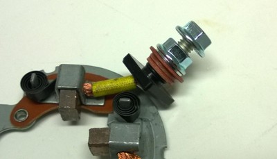 Pfeilspitze Bürstenplatte Baugruppe, 2 Bürsten, Polaris ATVs, UTVs 1993-09, SMU1302