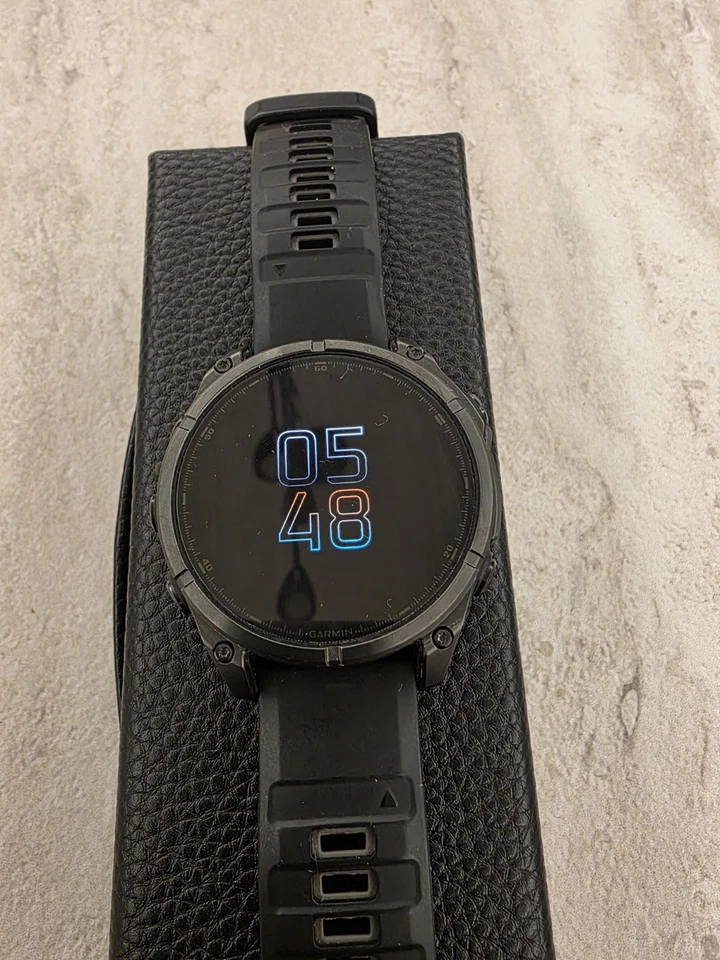 Garmin Fenix 8 AMOLED 47mm Sapphire Titane - Photo 3/4