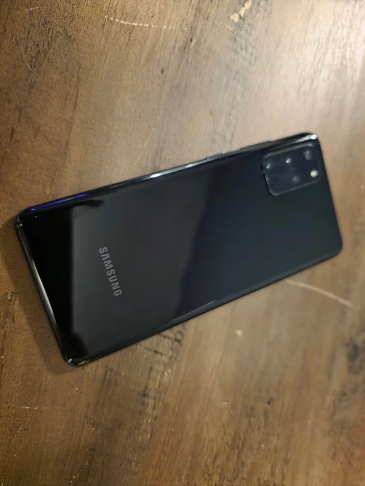 Samsung Galaxy S20 Plus 5G - 128GB(Unlocked) (Dual SIM) - Image 2 of 4