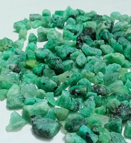 10 Pcs Emerald Rough, Zambian Emerald Rough, Emerald Rough For Pendant, 8-10mm. - Picture 2 of 4