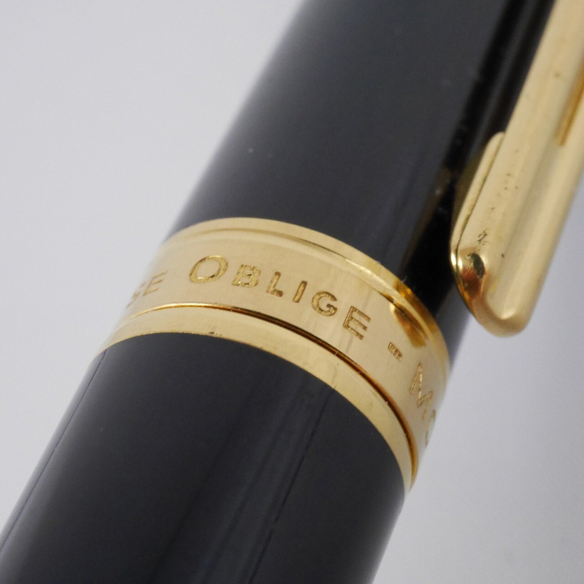 Montblanc Noblesse Oblige Black GT Rollerball Pen (used)(Blue Ink