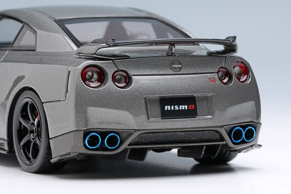 Make Up EM703 1/43 NISSAN GT-R NISMO R35 CRS Version 2008
