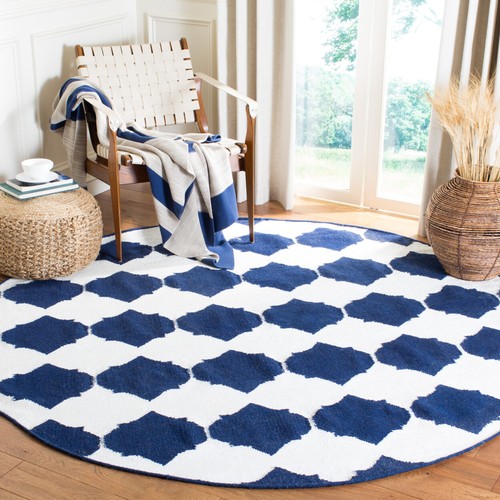 SAFAVIEH Dhurries DHU624D Handwoven Navy / Ivory Rug - Picture 2 of 22
