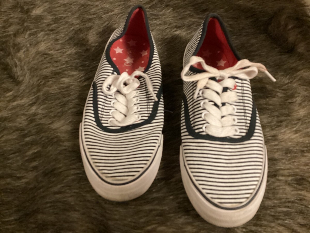 Bongo Women Sz 8M Sonoma Sneakers White Blue Canvas Athletic