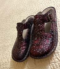 Alegria Seville Women s Leather Clog Mule Burgundy Floral Size 9 Comfort