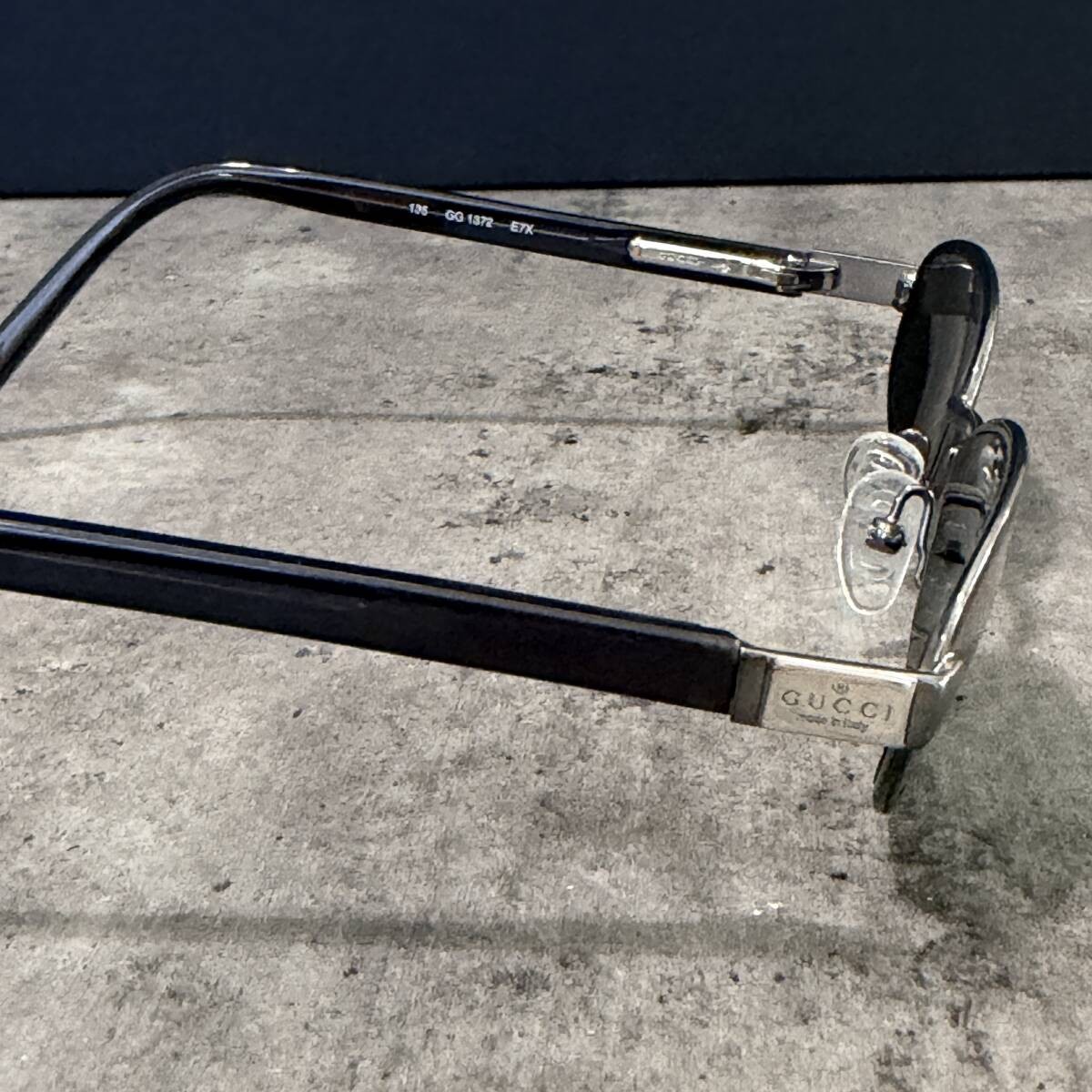 GUCCI Sunglasses GG1372 E7X Silver Black Green Lens Spring Hinge 00s Y2K Men s W thumbnail 4