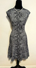 Ann Taylor Snake Print Fit & Flare Knee Dress Gray/Black Size 6 Cap Sleeve Zip
