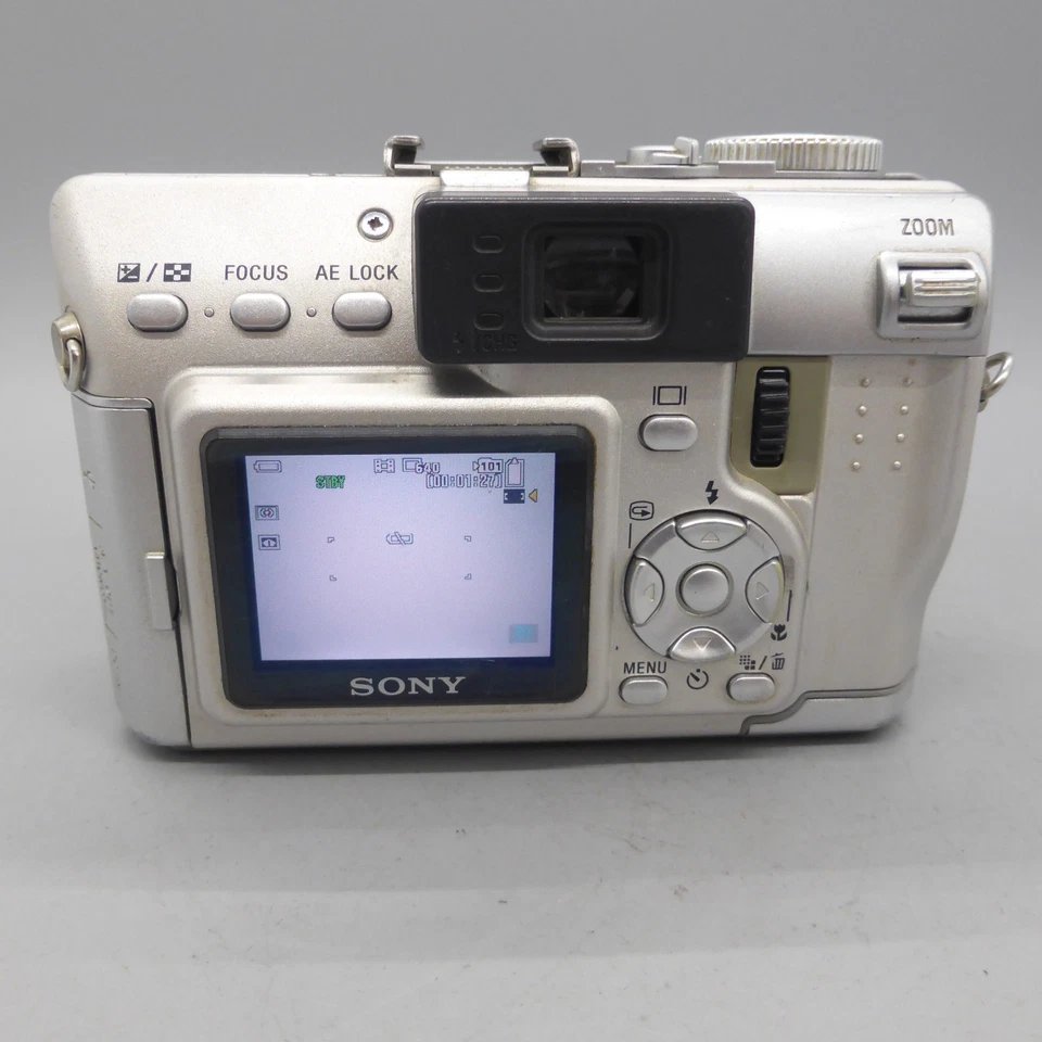 Sony Digital Camera Cybershot DSC-V1 5.0MP Silver Tested - Image 3 of 4