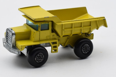 Matchbox Superfast MB28 Mack Dump Truck, schwarze Achsabdeckung. Lesney England