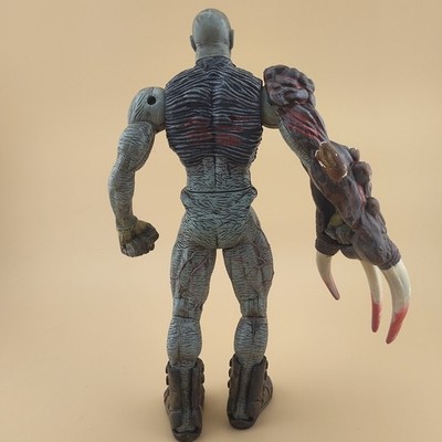 Resident Evil 2 Tyrant Mr. X action Figure 1999 Capcom Toy Biz | eBay